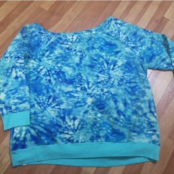Torrid, sweatshirt off shoulder, lightweight, blue tie dye Size 3x - Picture 4 of 6